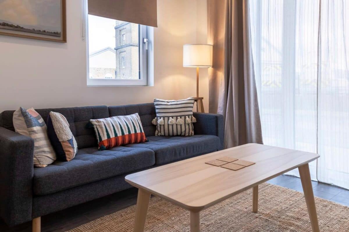 Contemporary 1 Bedroom Apartment In Ashford 阿什弗德 外观 照片